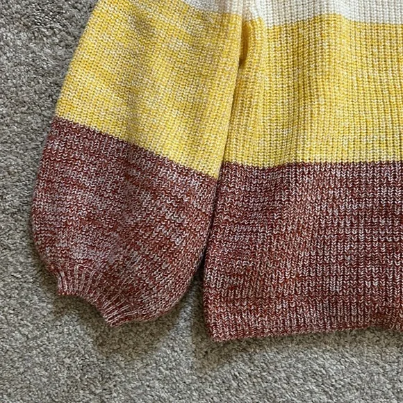 FSL Apparel Color Block Sweater - Picture 3 of 3